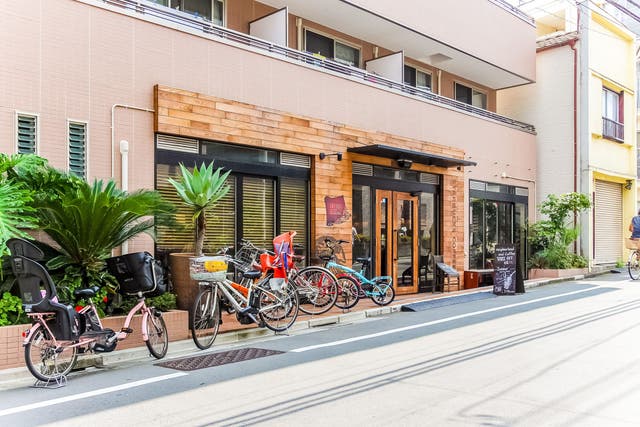 旧大山街道沿いのスターバックスコーヒー池尻2丁目店