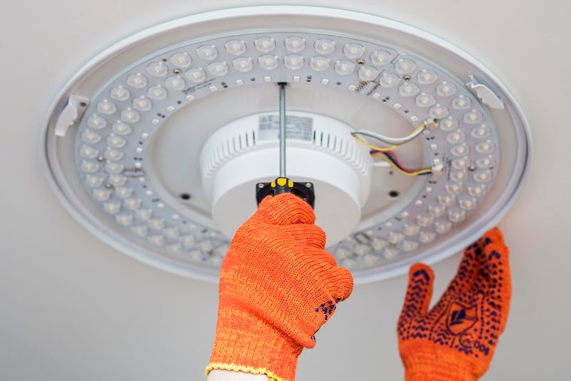 シーリングライトをLEDにするには？外し方・取り付け方から選び方まで